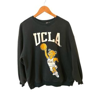 Vintage NCAA UCLA Bruins Mascot Logo Crew Neck Shirt